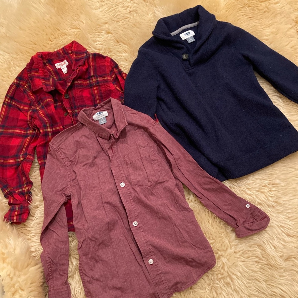 Boys long sleeve shirt and sweater bundle. Size S 6-7. Perfect for holiday pics!